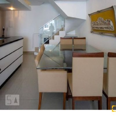 Cobertura com 179m², 4 quartos (sendo 1 suíte), 2 garagens, no bairro Carvoeira em Florianópolis