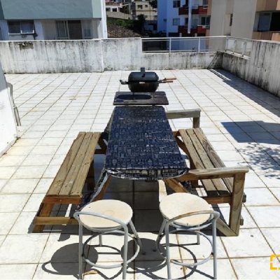 Cobertura com 179m², 4 quartos (sendo 1 suíte), 2 garagens, no bairro Carvoeira em Florianópolis