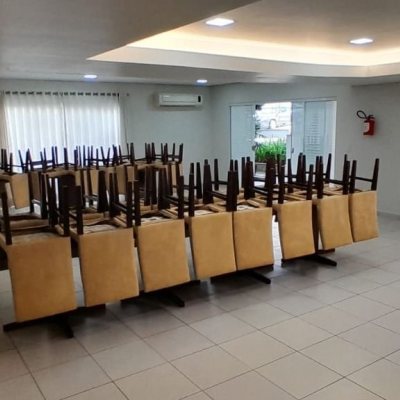 Cobertura com 179m², 4 quartos (sendo 1 suíte), 2 garagens, no bairro Carvoeira em Florianópolis