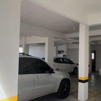 Cobertura com 179m², 4 quartos (sendo 1 suíte), 2 garagens, no bairro Carvoeira em Florianópolis