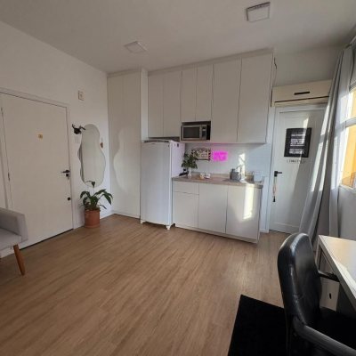 Sala com 22m², no bairro Centro em Florianópolis