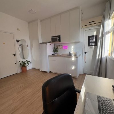 Sala com 22m², no bairro Centro em Florianópolis
