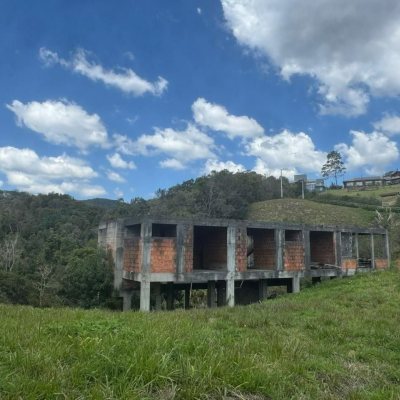 Chacara com 5112m², no bairro Invernadinha em Rancho Queimado