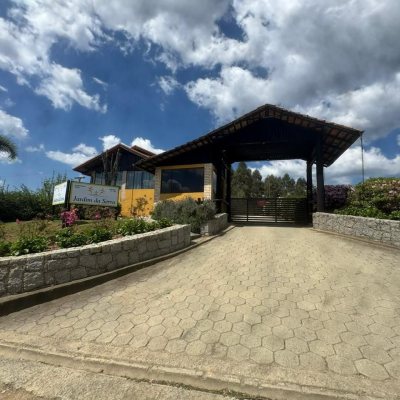 Chacara com 5112m², no bairro Invernadinha em Rancho Queimado