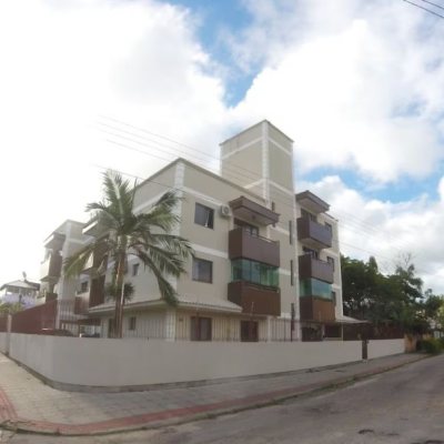 Apartamentos com 55m², 2 quartos, 1 garagem, no bairro Canasvieiras em Florianópolis