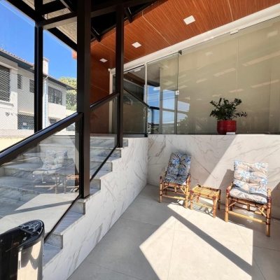 Apartamentos com 92m², 3 quartos, 1 suíte, 1 garagem, no bairro Centro em Florianópolis