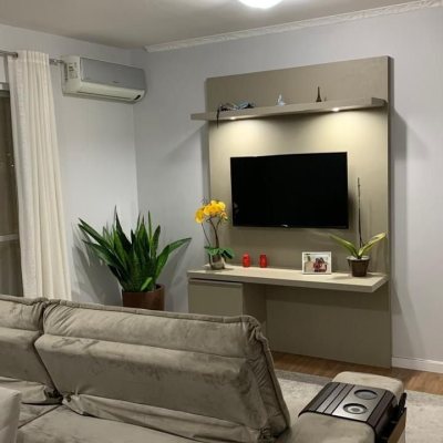 Apartamentos com 92m², 3 quartos, 1 suíte, 1 garagem, no bairro Centro em Florianópolis