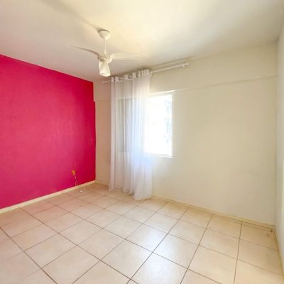 Apartamentos com 129m², 4 quartos, 1 suíte, 1 garagem, no bairro Centro em Florianópolis