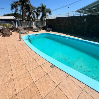 Casa Residencial com 362m², 5 quartos, 1 suíte, 4 garagens, no bairro Abraão em Florianópolis