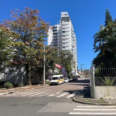 Apartamentos com 55m², 2 quartos, 1 garagem, no bairro Kobrasol em São José