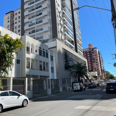 Apartamentos com 55m², 2 quartos, 1 garagem, no bairro Kobrasol em São José