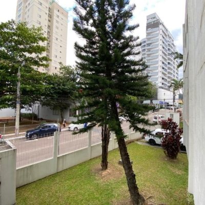 Apartamentos com 55m², 2 quartos, 1 garagem, no bairro Kobrasol em São José