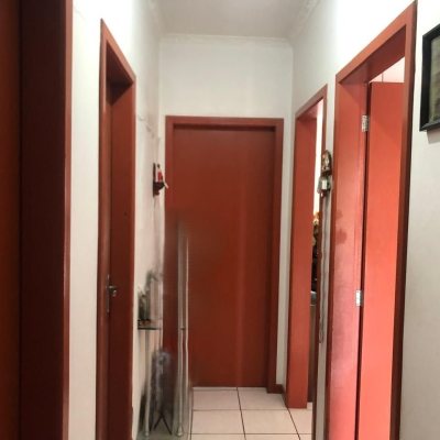 Casa Residencial com 260m², 3 quartos, 1 suíte, 6 garagens, no bairro Nossa Senhora Do Rosário em São José