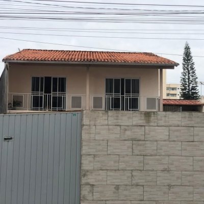 Casa Residencial com 260m², 3 quartos, 1 suíte, 6 garagens, no bairro Nossa Senhora Do Rosário em São José