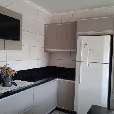 Casa Residencial com 260m², 3 quartos, 1 suíte, 6 garagens, no bairro Nossa Senhora Do Rosário em São José