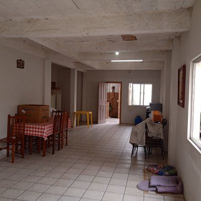 Casa Residencial com 260m², 3 quartos, 1 suíte, 6 garagens, no bairro Nossa Senhora Do Rosário em São José