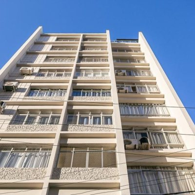 Apartamentos com 25m², 1 quarto, no bairro Centro em Florianópolis