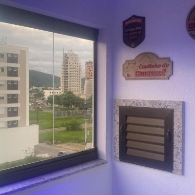 Apartamentos com 65m², 2 quartos, 1 suíte, 2 garagens, no bairro Pedra Branca em Palhoça