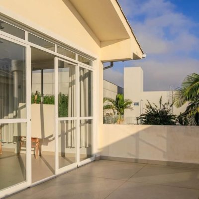 Casa em Condomínio com 550m², 7 quartos, 6 suítes, 2 garagens, no bairro Ingleses em Florianópolis