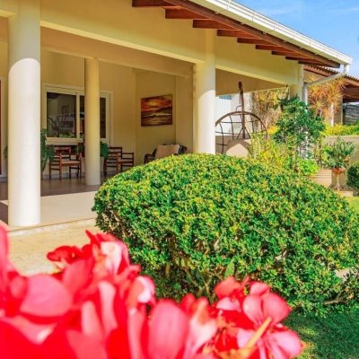 Casa em Condomínio com 550m², 7 quartos, 6 suítes, 2 garagens, no bairro Ingleses em Florianópolis