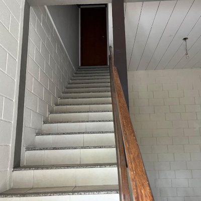 Casa Residencial com 189m², 3 quartos, 1 suíte, 4 garagens, no bairro Centro em São José