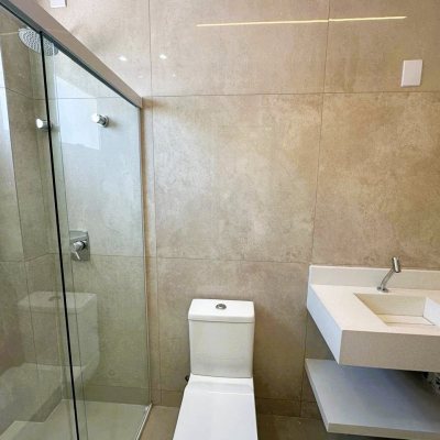 Casa em Condomínio com 189m², 3 quartos, 3 suítes, 5 garagens, no bairro Camboa em Governador Celso Ramos