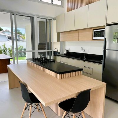 Casa em Condomínio com 189m², 3 quartos, 3 suítes, 5 garagens, no bairro Camboa em Governador Celso Ramos