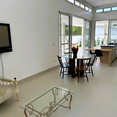 Casa em Condomínio com 189m², 3 quartos, 3 suítes, 5 garagens, no bairro Camboa em Governador Celso Ramos