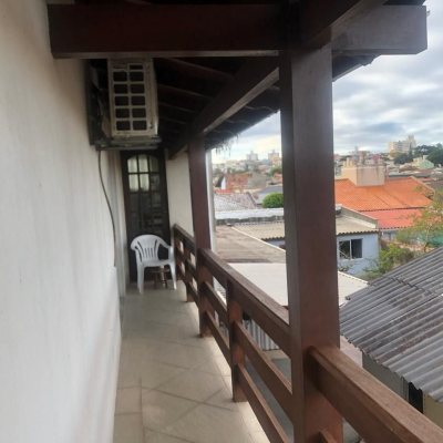 Casa Residencial com 280m², 3 quartos, 2 garagens, no bairro Bela Vista II em São José