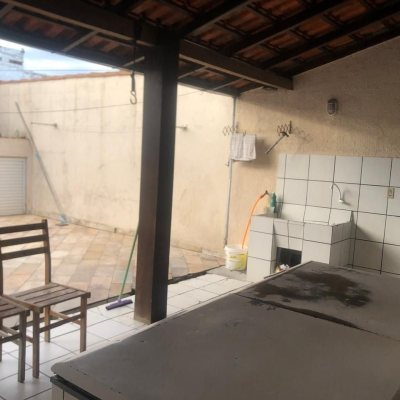 Casa Residencial com 280m², 3 quartos, 2 garagens, no bairro Bela Vista II em São José