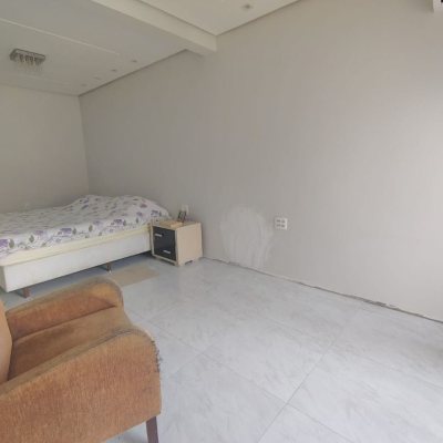 Casa Residencial com 107m², 3 quartos, 1 suíte, 2 garagens, no bairro Vargem Do Bom Jesus em Florianópolis