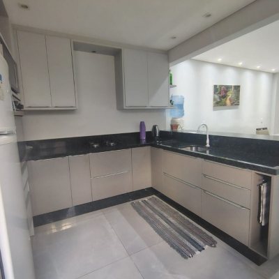 Casa Residencial com 107m², 3 quartos, 1 suíte, 2 garagens, no bairro Vargem Do Bom Jesus em Florianópolis