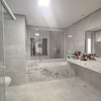 Casa Residencial com 107m², 3 quartos, 1 suíte, 2 garagens, no bairro Vargem Do Bom Jesus em Florianópolis