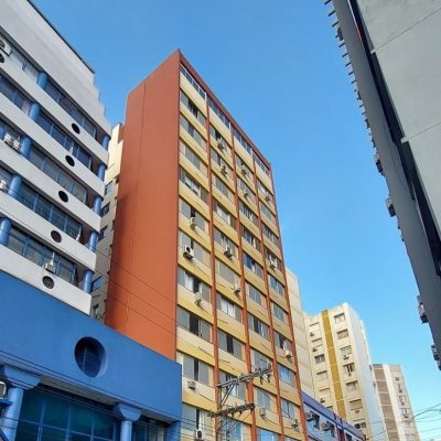 Apartamentos com 104m², 2 quartos, 1 garagem, no bairro Centro em Florianópolis