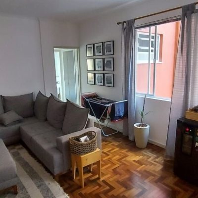 Apartamentos com 104m², 2 quartos, 1 garagem, no bairro Centro em Florianópolis