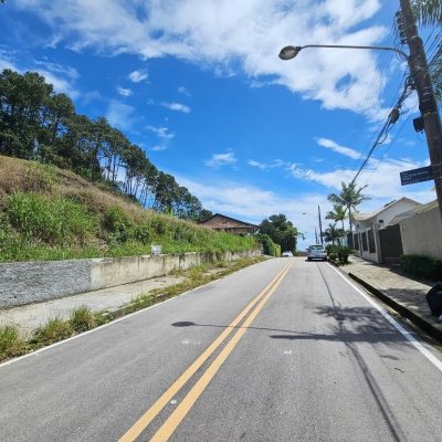Terrenos Residenciais com 1533m², no bairro João Paulo em Florianópolis
