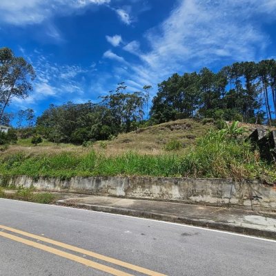 Terrenos Residenciais com 1533m², no bairro João Paulo em Florianópolis