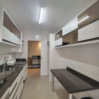 Apartamentos com 87m², 2 quartos, 1 suíte, 1 garagem, no bairro Saco Grande em Florianópolis