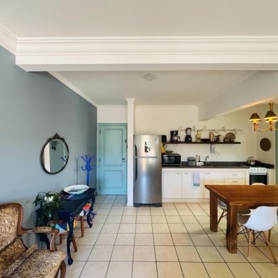 Apartamentos com 76m², 2 quartos, 1 suíte, 1 garagem, no bairro Lagoa Da Conceição em Florianópolis