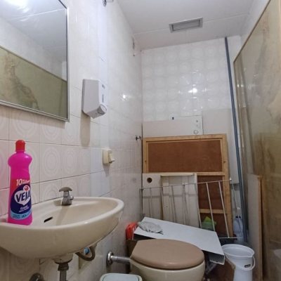 Sala com 32m², no bairro Centro em Florianópolis