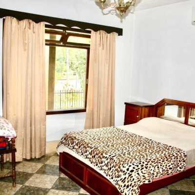 Casa Residencial com 348m², 3 quartos, 1 suíte, 1 garagem, no bairro Salto Weissbach em Blumenau