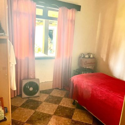 Casa Residencial com 348m², 3 quartos, 1 suíte, 1 garagem, no bairro Salto Weissbach em Blumenau