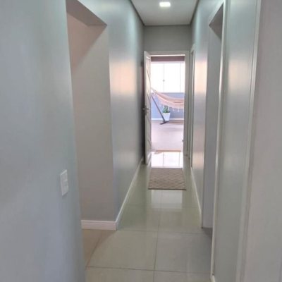 Cobertura com 140m², 3 quartos, 1 suíte, 2 garagens, no bairro Jurerê em Florianópolis