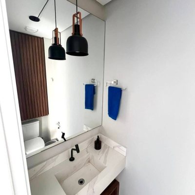 Sobrado Residencial com 83m², 2 quartos, 2 suítes, 1 garagem, no bairro Cachoeira Do Bom Jesus em Florianópolis