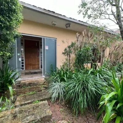 Casa Residencial/Comercial com 221m², no bairro Santa Mônica em Florianópolis