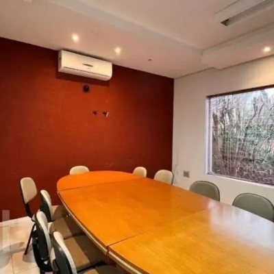 Casa Residencial/Comercial com 221m², no bairro Santa Mônica em Florianópolis