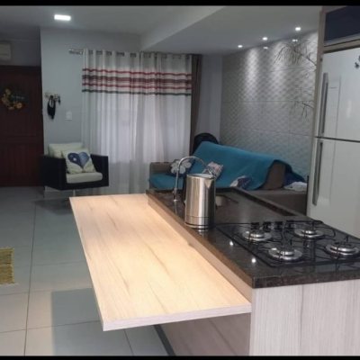 Sobrado Residencial com 107m², 3 quartos (sendo 1 suíte), 2 garagens, no bairro Ingleses do Rio Vermelho em Florianópolis
