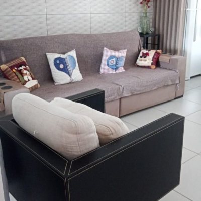 Sobrado Residencial com 107m², 3 quartos (sendo 1 suíte), 2 garagens, no bairro Ingleses do Rio Vermelho em Florianópolis