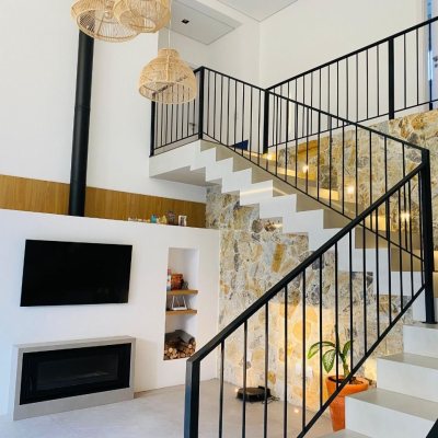 Casa em Condomínio com 267m², 5 quartos, 3 suítes, 2 garagens, no bairro Campeche em Florianópolis