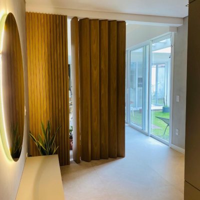 Casa em Condomínio com 267m², 5 quartos, 3 suítes, 2 garagens, no bairro Campeche em Florianópolis